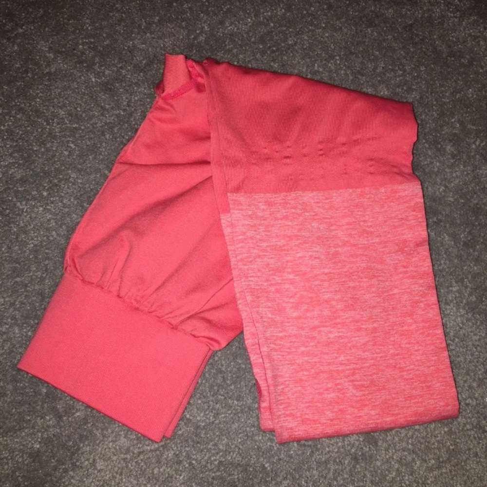 Pink two toned gymshark leggings